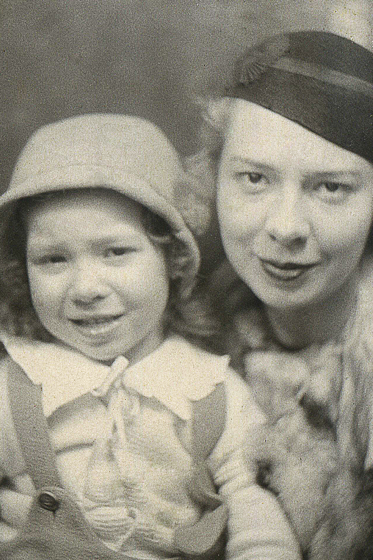Taddy and 4-year old daughter Barbara - 1934